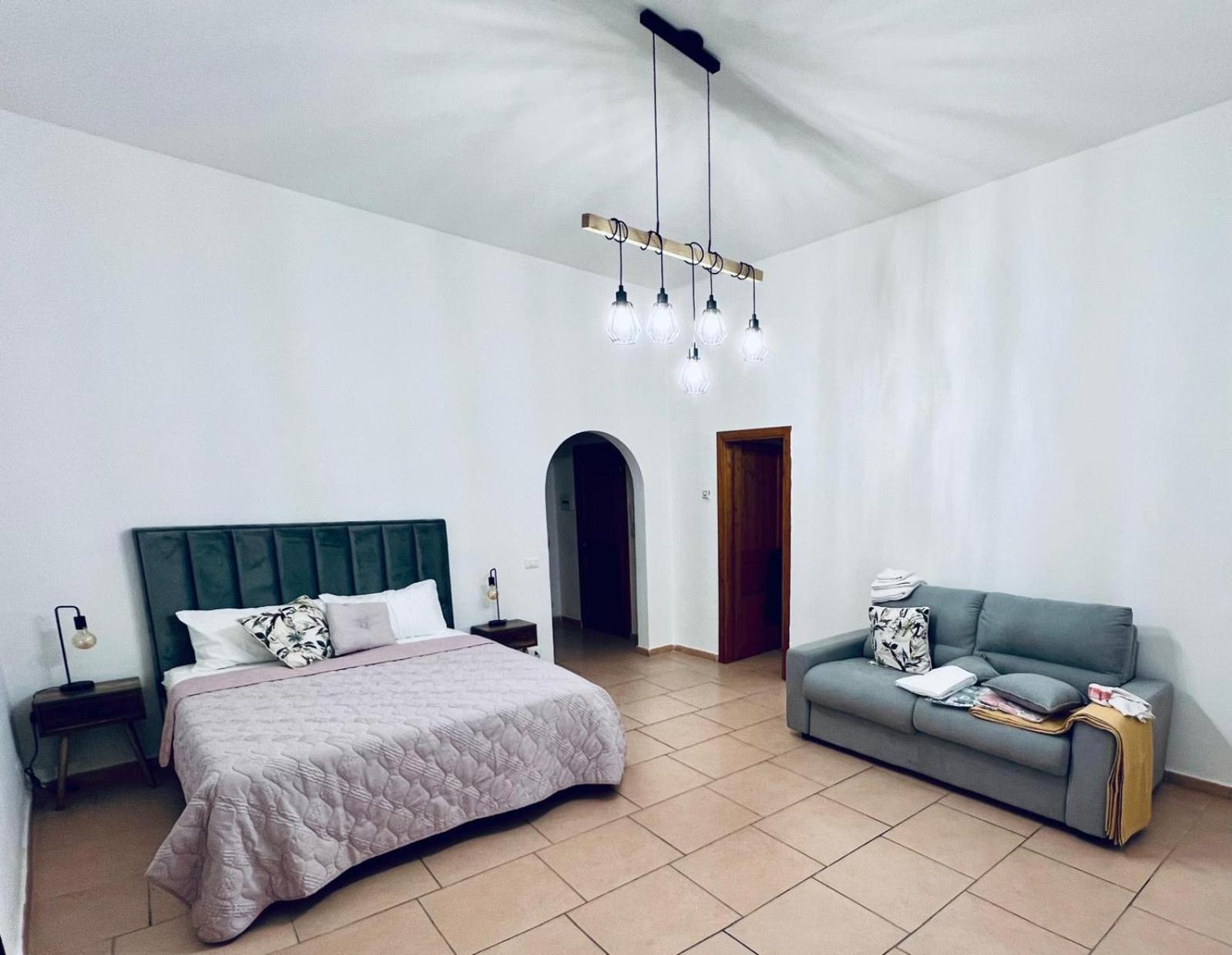 Greta'S Apartment Discesa Delle Capre Palermo Eksteriør bilde
