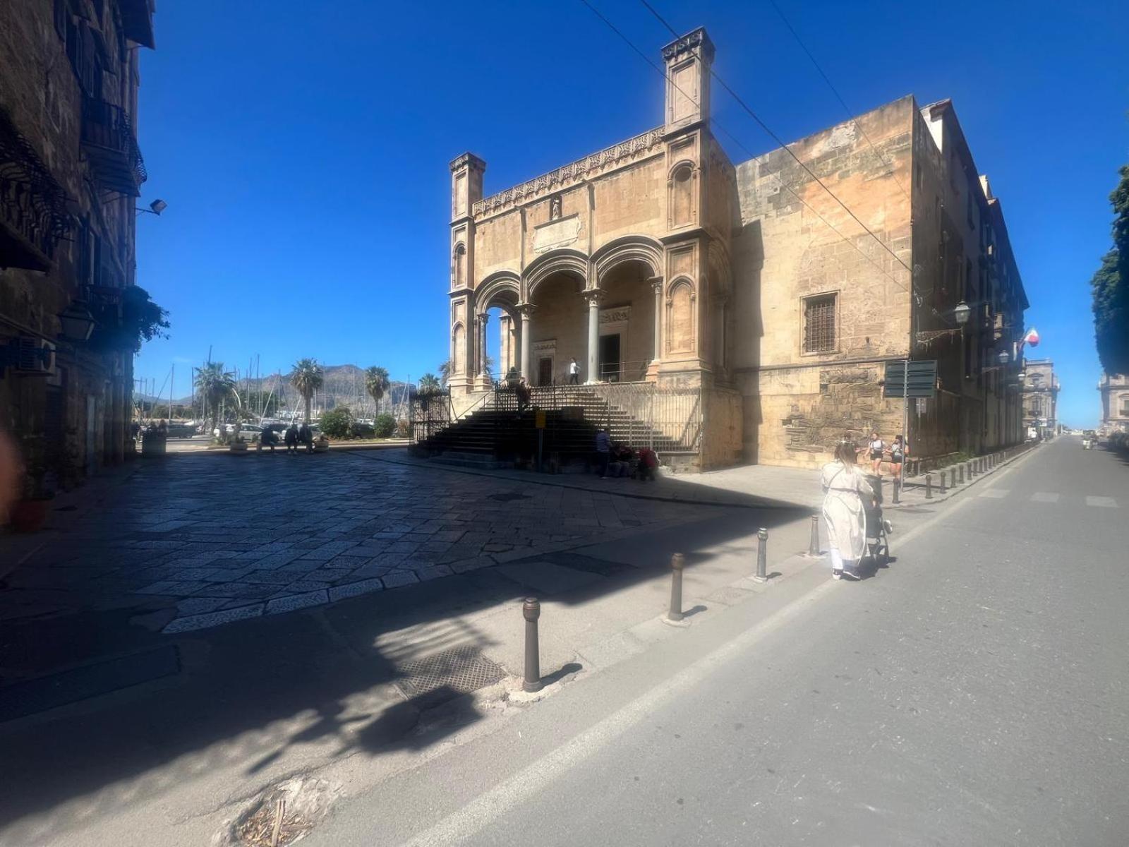 Greta'S Apartment Discesa Delle Capre Palermo Eksteriør bilde